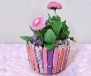 Kinderworkshop bloempotjes versieren