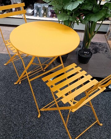 Bistroset Okergeel